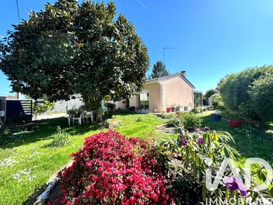 Maison traditionnelle à Saint-Magne-de-Castillon (33350)