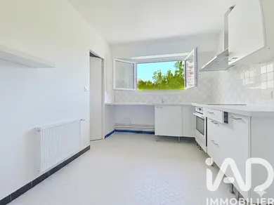 Apartment in Marly-le-Roi (78160)