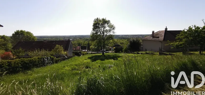 Terrain à bâtir à Abrest (03200) · 44 500 €