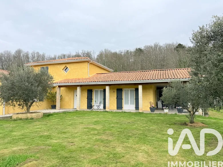 Maison 6 pièces 145 m² · à Mouleydier · 145 m² · 315 000 €