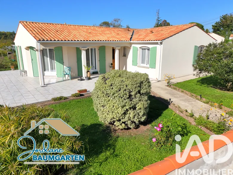 Maison 4 pièces 124 m² · à Saint-Just-Luzac · 124 m² · 290 000 €