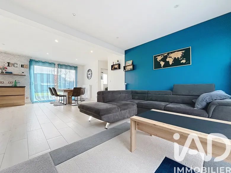 Maison 6 pièces 131 m² · à Chambray-lès-Tours · 130,6 m² · 383 800 €