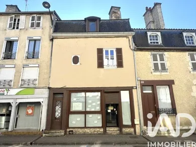 Building in Bar-sur-Aube (10200)