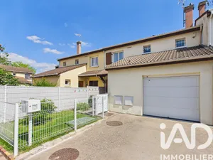 Maison à Combs-la-Ville (77380)