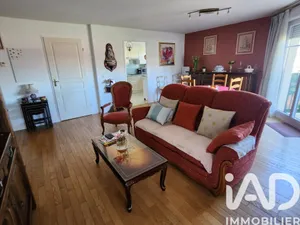 Apartment in Les Pavillons-sous-Bois (93320)