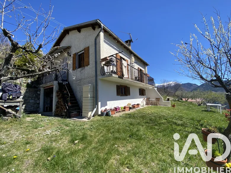 Maison 5 pièces 80 m² · à Daluis · 80 m² · 270 000 €