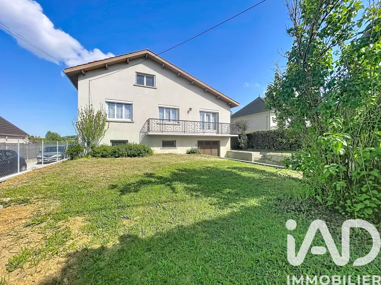 Maison 6 pièces 129 m² · à Communay · 129 m² · 320 000 €