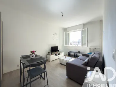 Apartment in Nice (06100)