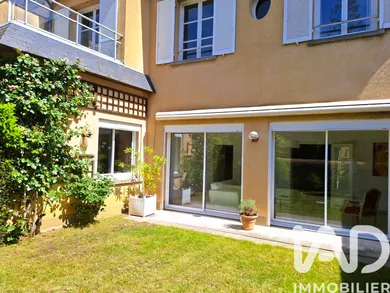 Townhouse in Le Mans (72000)