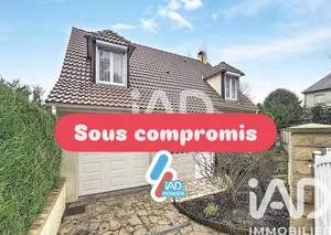 Maison traditionnelle à La Queue-en-Brie (94510)