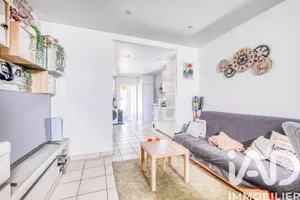 Townhouse in Saâcy-sur-Marne (77730)