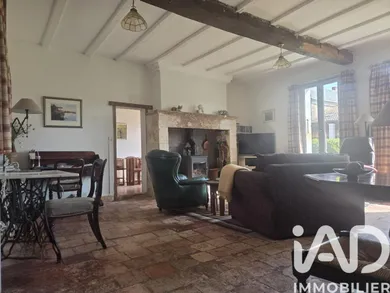 Maison de village à Saint-Front-de-Pradoux (24400)