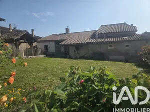 Village house in Saint-Front-de-Pradoux (24400)