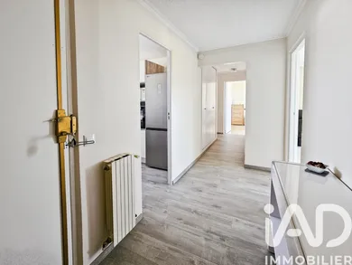 Apartment in Yerres (91330)