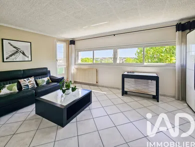 Apartment in Yerres (91330)