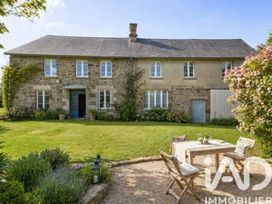 Maison de campagne à Percy (50410)