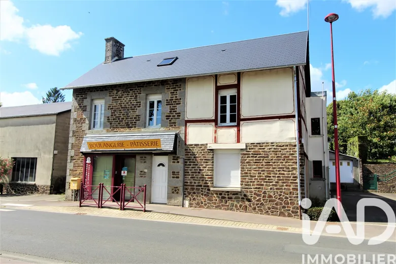 Maison 5 pièces 111 m² · à Grandparigny · 111 m² · 80 000 €