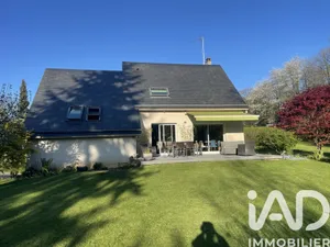 Architectural house in Quincampoix (76230)