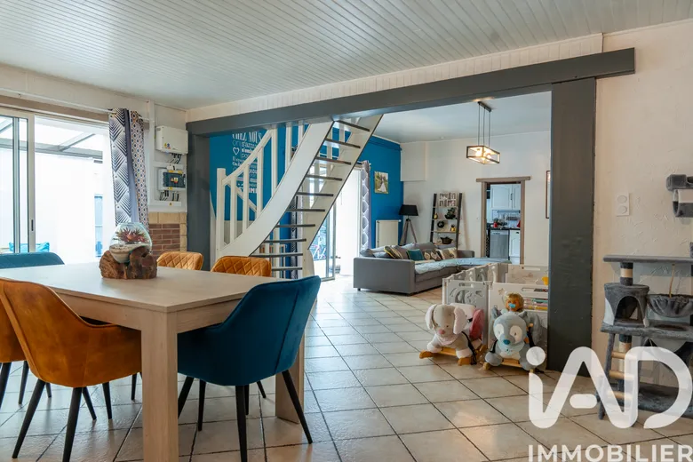 Maison 7 pièces 190 m² · à Vaulx-Vraucourt · 190 m² · 207 990 €