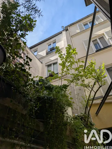Apartment in Paris (75018)