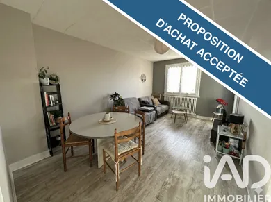 Apartment in Cahors (46000)