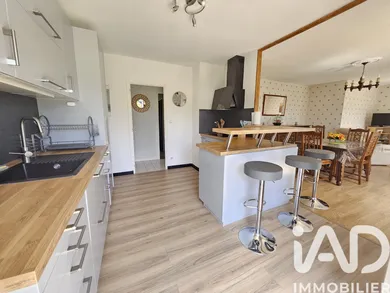 House in Veuzain-sur-Loire (41150)