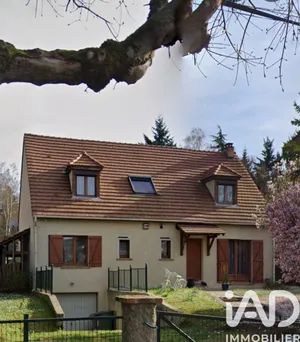 Maison traditionnelle à Saint-Fargeau-Ponthierry (77310)