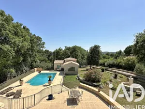 Maison traditionnelle à Castillon-du-Gard (30210)