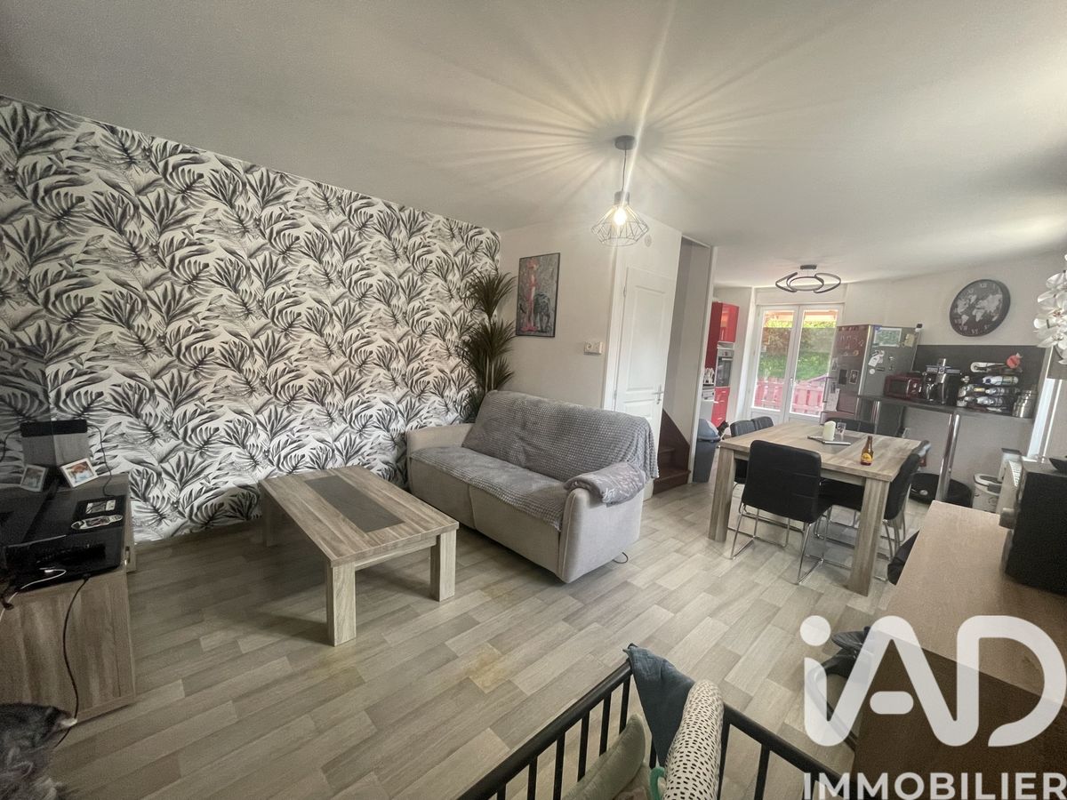 Vente maison à Lillebonne (76170) : maison 6 pièces 105 m² - 2008827