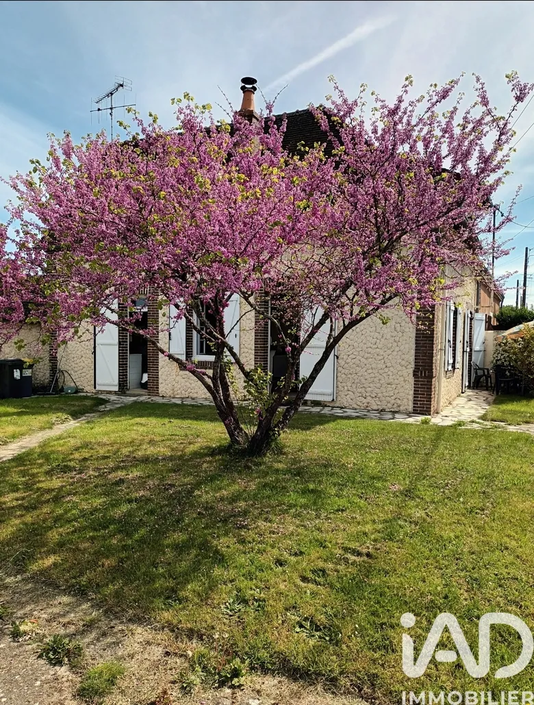 Maison 5 pièces 82 m² · à Champrond-en-Perchet · 82 m² · 129 000 €