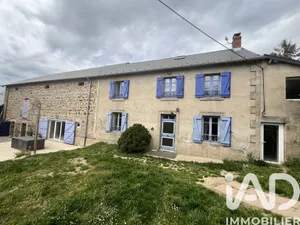 Maison de campagne à Sainte-Christine (63390)