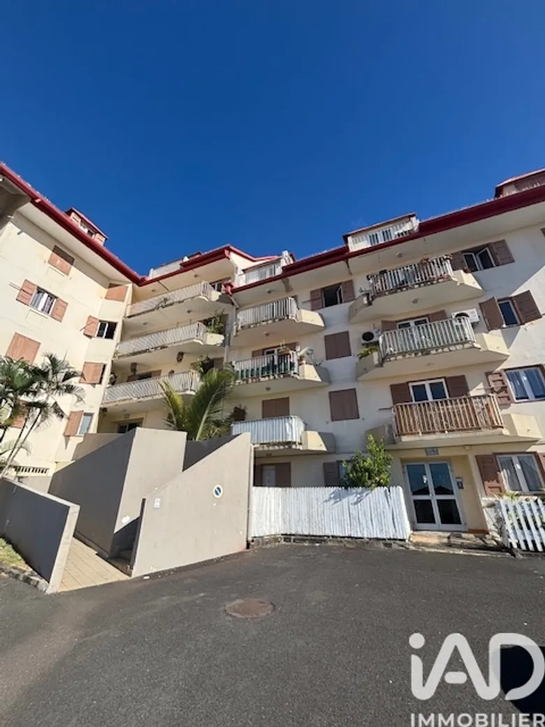 Appartement 3 pièces 67 m² · à Saint-Denis · 67 m² · 147 000 €