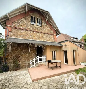 Maison traditionnelle à Bagneux (92220)