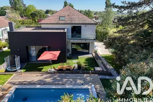 Maison d'architecte à Orgeval (78630)