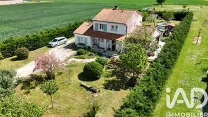 Maison à Coulgens (16560)