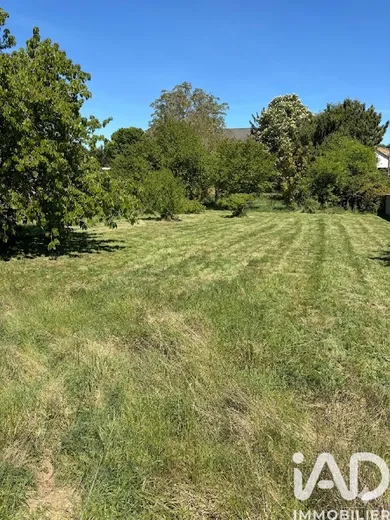 Terrain à bâtir à Joigny (89300)