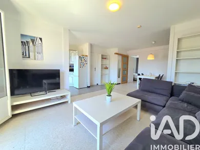 Apartment in Antibes (06160)