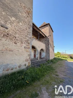 Domain in Saint-Martin-de-Salencey (71220)