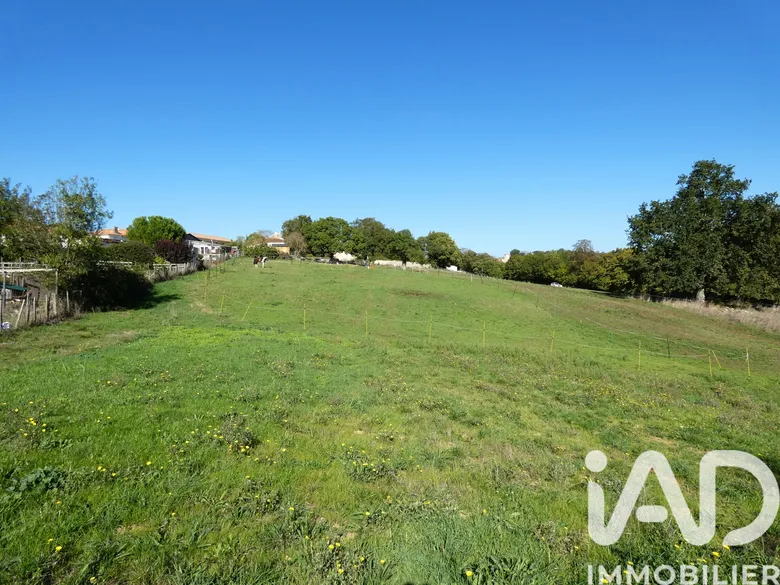 Terrain à bâtir à Auchay-sur-Vendée (85200) · 55 000 €