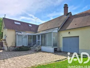 House in Chaumont (89340)