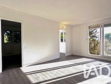 Apartment in Bagnols-sur-Cèze (30200)