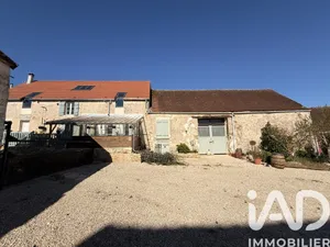 Farm in Dhuys et Morin-en-Brie (02540)
