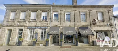 Building in Lesparre-Médoc (33340)