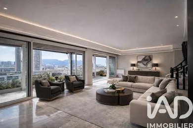 Duplex in Marseille (13008)