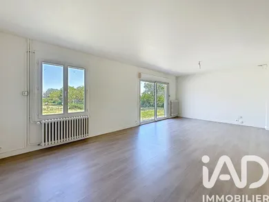 Maison de campagne à Plaine-et-Vallées (79100)