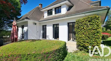 Maison d'architecte à Bolbec (76210)