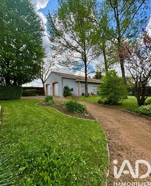 House in Beaupréau (49600)