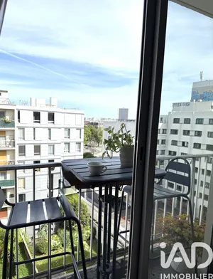 Apartment in Paris (75019)