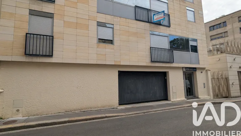 Parking 12 m² · à Bordeaux · 12 m² · 22 000 €