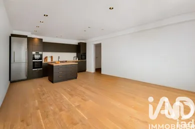 Apartment in Suresnes (92150)